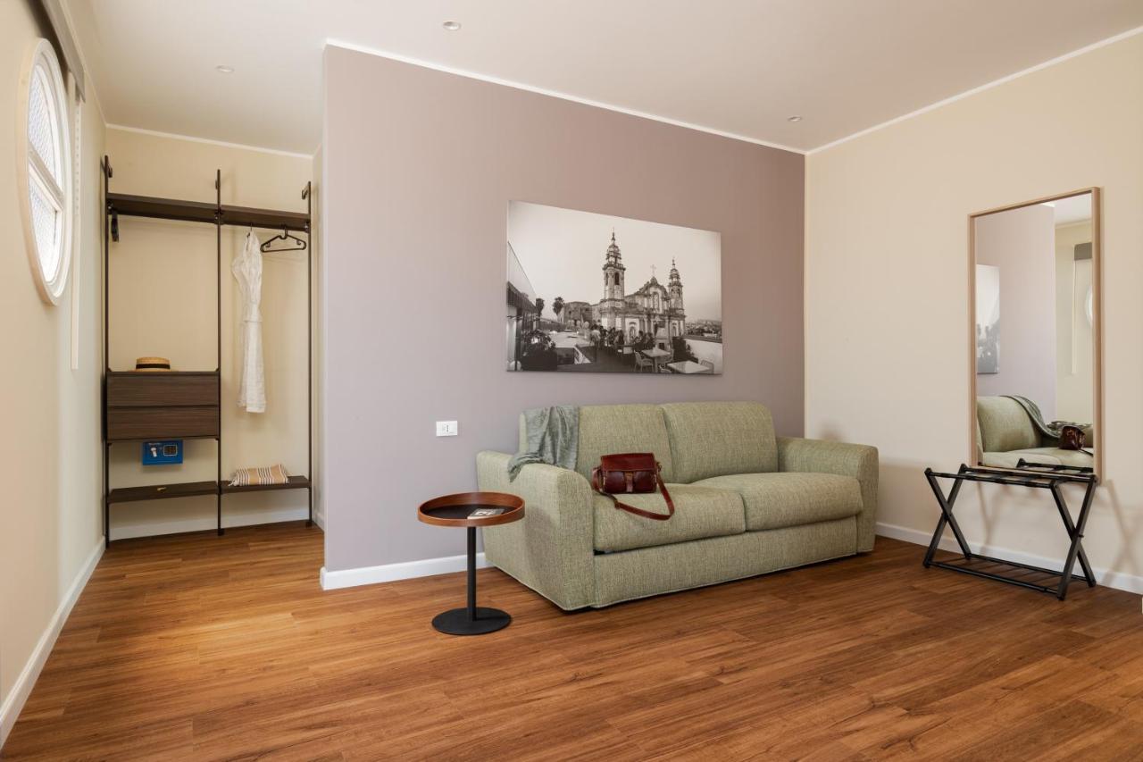 Suite Al Centro Di Palermo Con Terrazza Privata Buitenkant foto